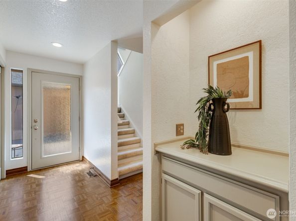 2944 Kennewick Place NE, Renton WA 98056