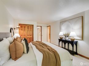 2944 Kennewick Place NE, Renton WA 98056
