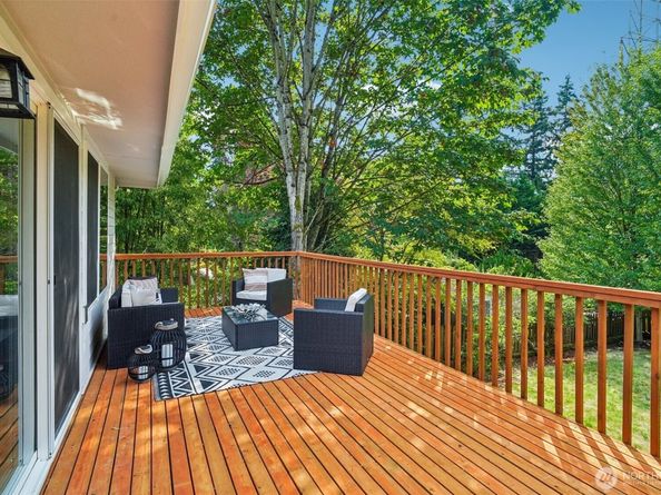 3047 124th Avenue NE, Bellevue WA 98005