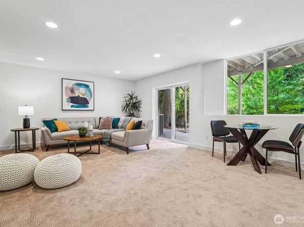 3047 124th Avenue NE, Bellevue WA 98005