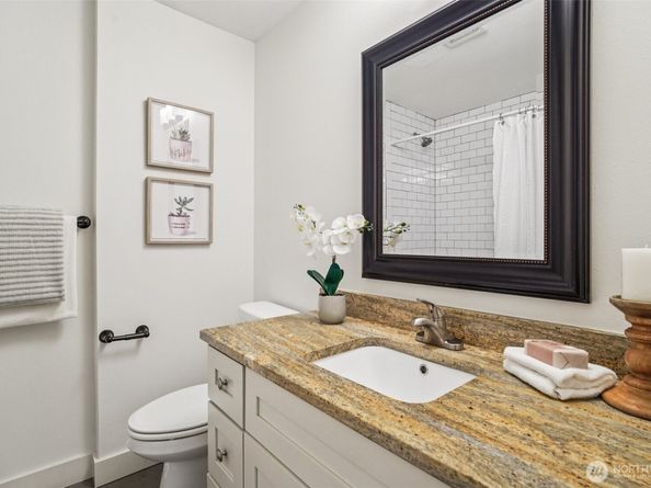 3047 124th Avenue NE, Bellevue WA 98005