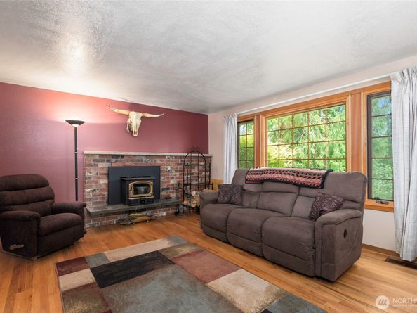 223 Alnus Way, Bremerton WA 98310