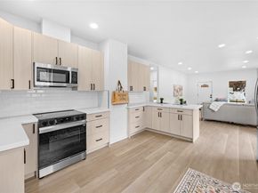 1602 Baker Avenue, Everett WA 98201