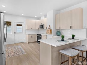 1602 Baker Avenue, Everett WA 98201
