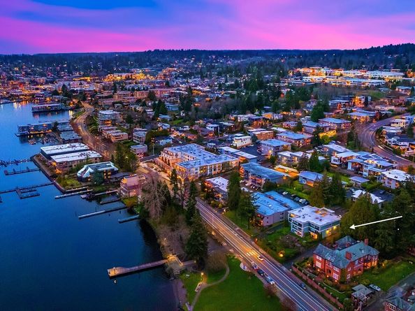 6620 Lake Washington Boulevard NE 101, Kirkland WA 98033