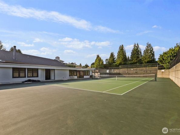 15309 SE 58th Street, Bellevue WA 98006