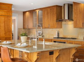 15309 SE 58th Street, Bellevue WA 98006