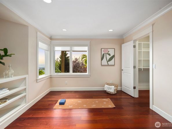 15309 SE 58th Street, Bellevue WA 98006