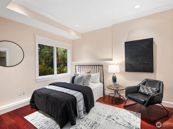 15309 SE 58th Street, Bellevue WA 98006