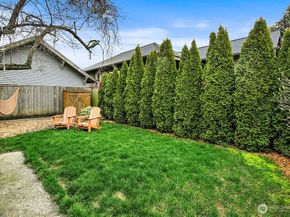 3936 Woodland Park Avenue N, Seattle WA 98103