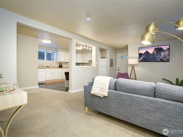3936 Woodland Park Avenue N, Seattle WA 98103