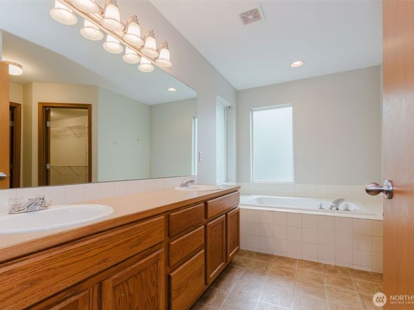3835 Earendale Avenue, Bremerton WA 98310