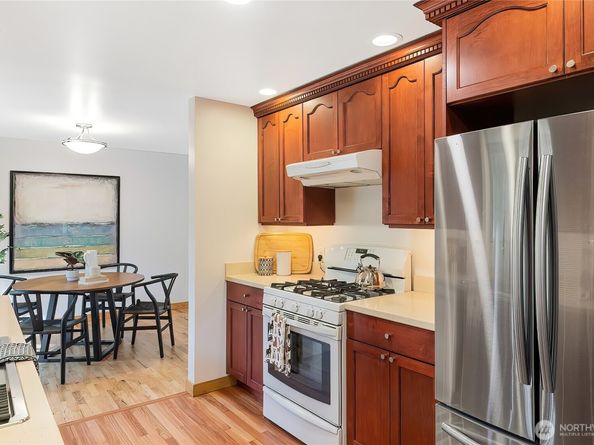 20205 60th Place NE, Kenmore WA 98028