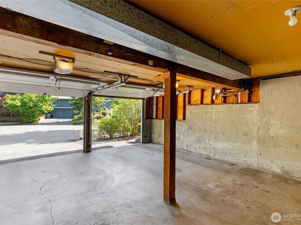 20205 60th Place NE, Kenmore WA 98028