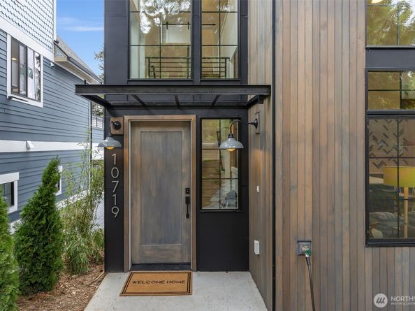 10719 2nd Avenue NW, Seattle WA 98177
