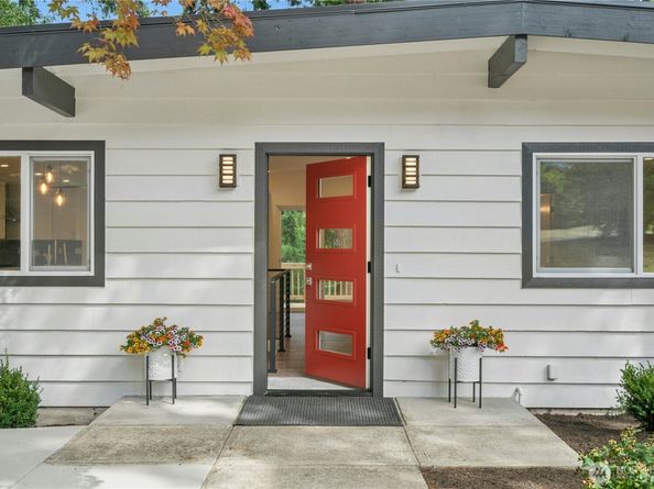 410 Mt. Jupiter Drive SW, Issaquah WA 98027
