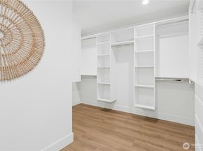 410 Mt. Jupiter Drive SW, Issaquah WA 98027