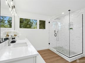 410 Mt. Jupiter Drive SW, Issaquah WA 98027
