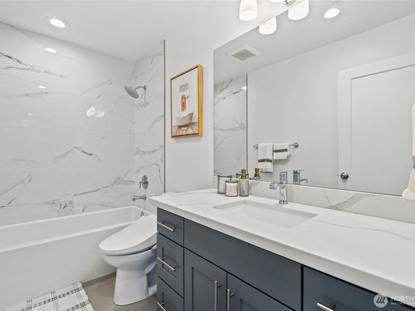 15610 5th Avenue NE C, Shoreline WA 98155