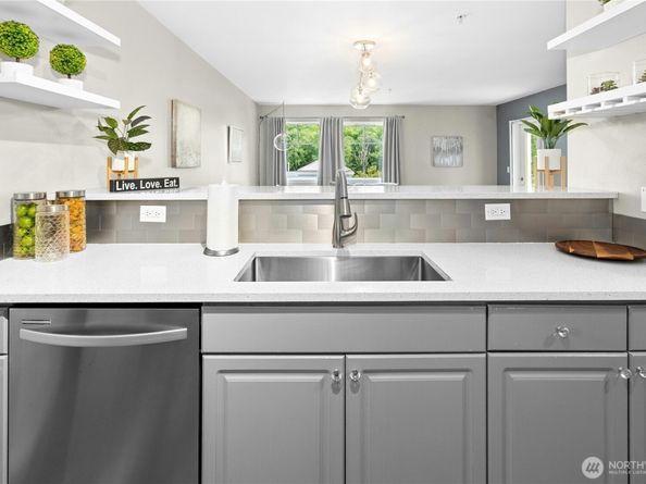 17426 Bothell Way NE A204, Bothell WA 98011