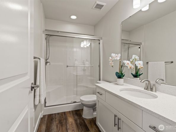 23831 5th Avenue SE c, Bothell WA 98021