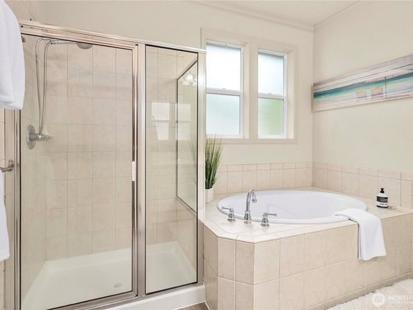 12050 167th Place NE, Redmond WA 98052