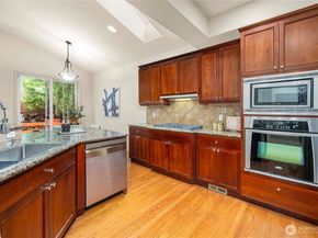 12050 167th Place NE, Redmond WA 98052