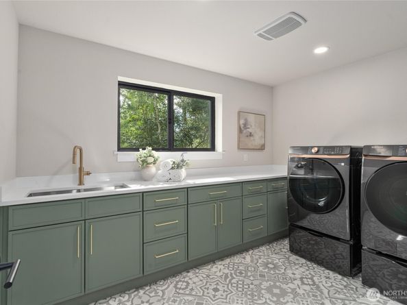 2810 177th Avenue NE, Redmond WA 98052