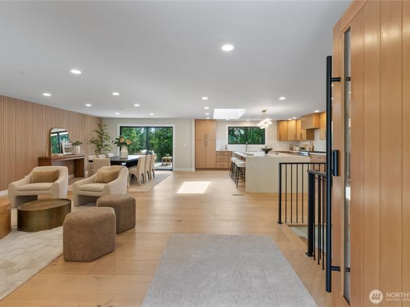 2810 177th Avenue NE, Redmond WA 98052