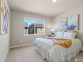 4416 185th Place SE, Bothell WA 98012