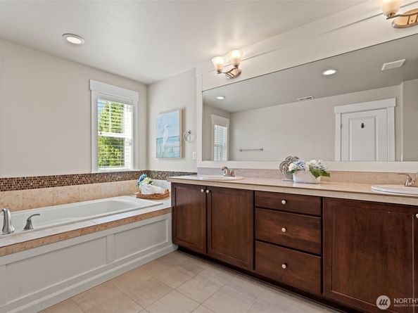 4416 185th Place SE, Bothell WA 98012