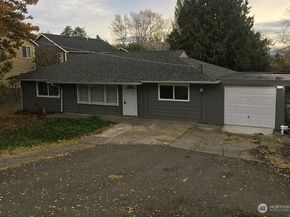 13348 32nd Ave S, Tukwila WA 98168