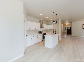 7590 E Idaho Street, Port Orchard WA 98366