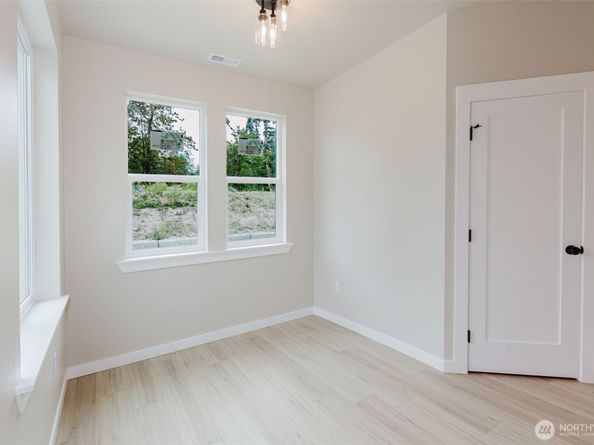 7590 E Idaho Street, Port Orchard WA 98366