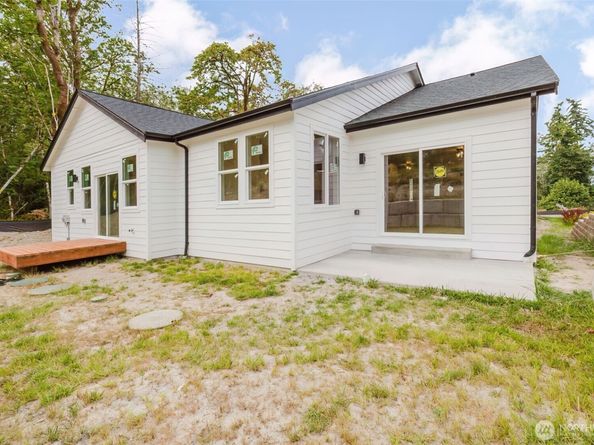 7590 E Idaho Street, Port Orchard WA 98366