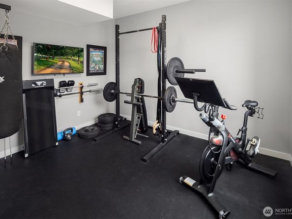 9111 Ash Avenue SE, Snoqualmie WA 98065