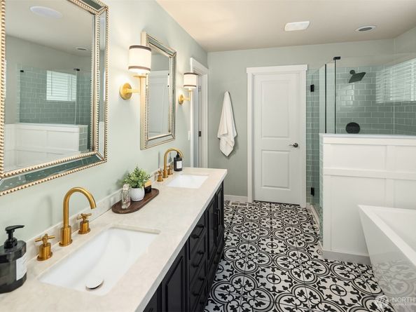 9111 Ash Avenue SE, Snoqualmie WA 98065