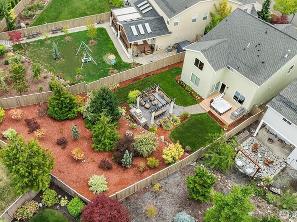 9111 Ash Avenue SE, Snoqualmie WA 98065