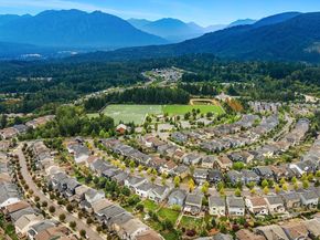 9111 Ash Avenue SE, Snoqualmie WA 98065