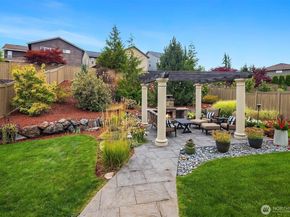 9111 Ash Avenue SE, Snoqualmie WA 98065