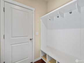 10550 NE Sheridan Crescent, Redmond WA 98053