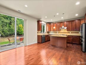 10550 NE Sheridan Crescent, Redmond WA 98053