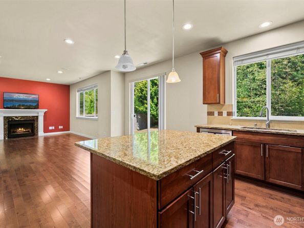 10550 NE Sheridan Crescent, Redmond WA 98053