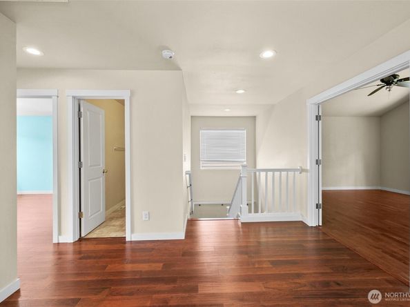 10550 NE Sheridan Crescent, Redmond WA 98053
