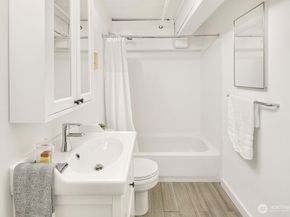 66 Bell Street 208, Seattle WA 98121