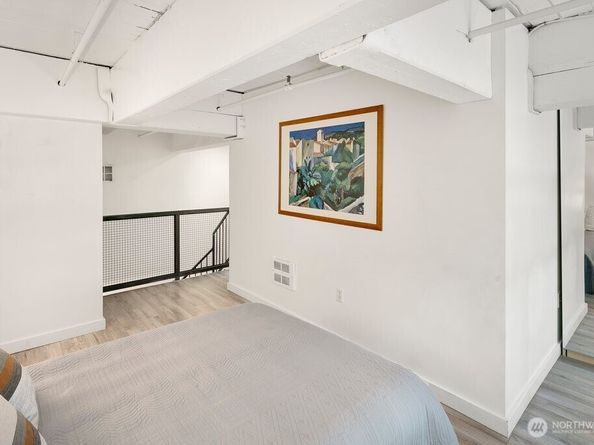 66 Bell Street 208, Seattle WA 98121