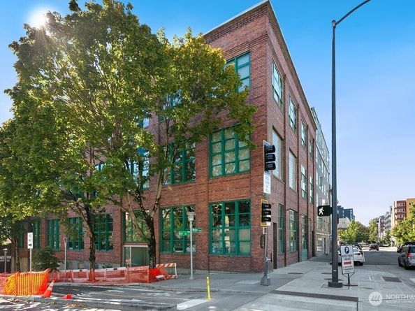 66 Bell Street 208, Seattle WA 98121
