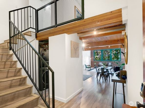 66 Bell Street 208, Seattle WA 98121