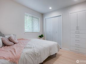 1312 6th Avenue N 9, Seattle WA 98109