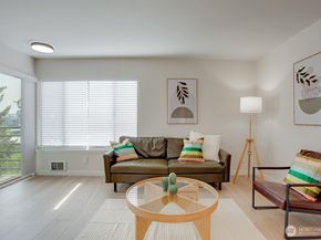 1312 6th Avenue N 9, Seattle WA 98109
